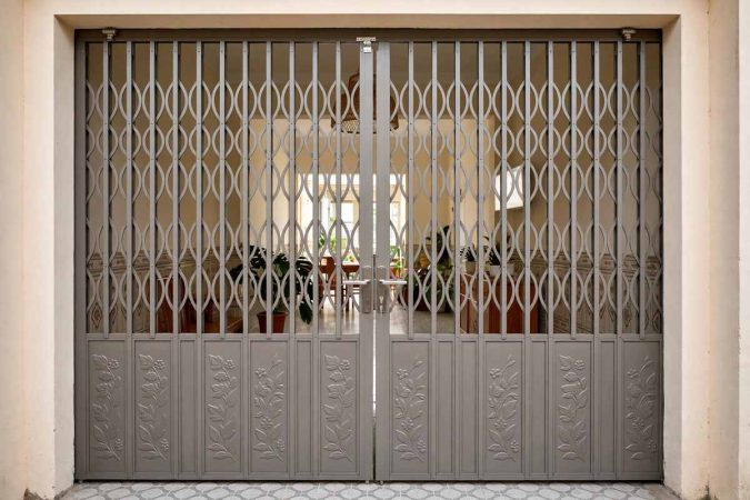 Cửa Kéo Gia Lai Giá Rẻ, Lắp Đặt Tận Nơi Pleiku, Quy Nhơn