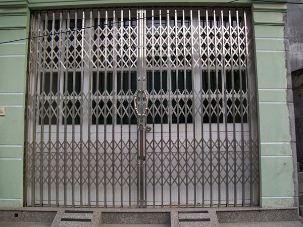 Cửa Kéo Hải Phòng Inox Chống Gỉ, Bền Đẹp Cho Nhà Ven Biển