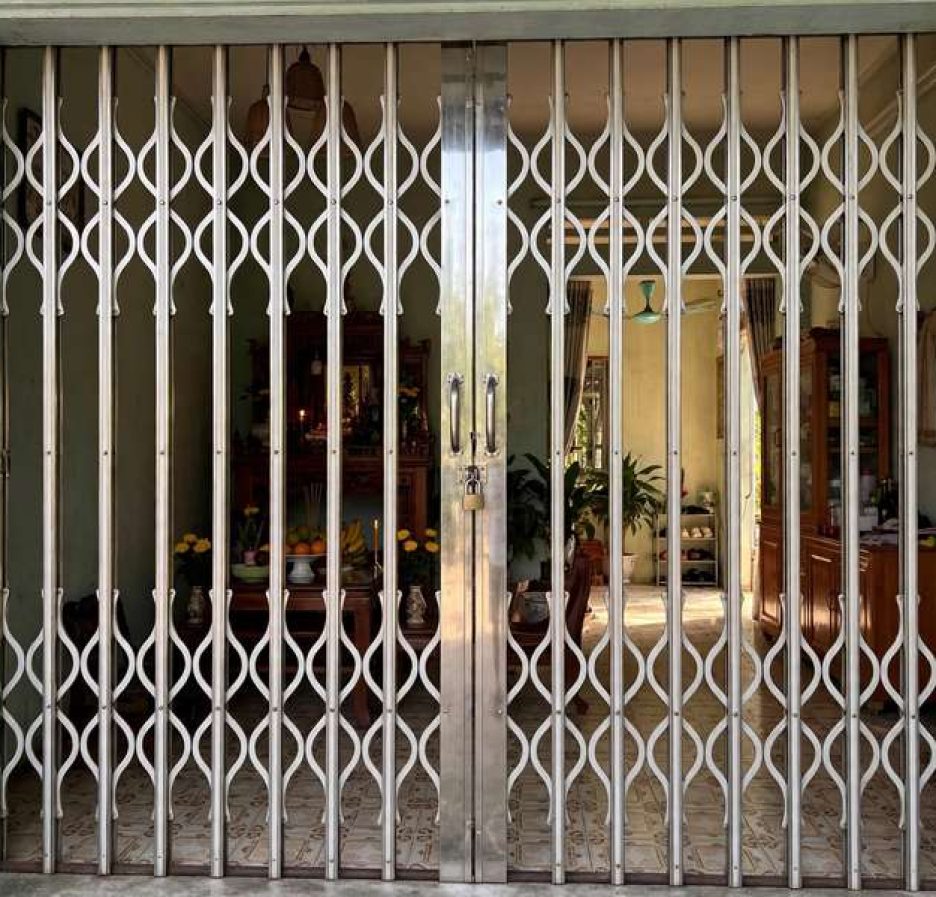 Cửa Kéo Khánh Hòa Giá Rẻ, Inox Chống Gỉ Tốt Cho Nhà Ven Biển