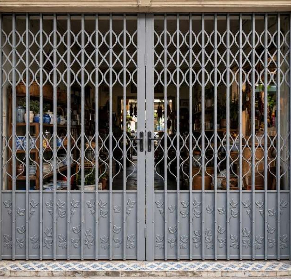 Cửa Kéo Lâm Đồng Sơn Tĩnh Điện, Bền Đẹp Cho Nhà Phố Tây Nguyên