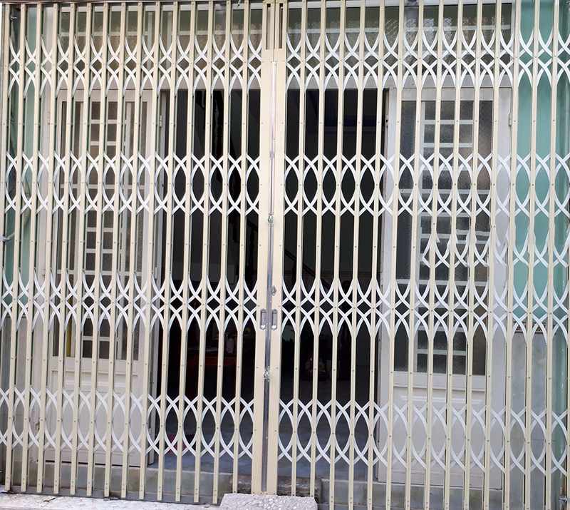 Cửa Kéo Lâm Đồng Sơn Tĩnh Điện, Bền Đẹp Cho Nhà Phố Tây Nguyên