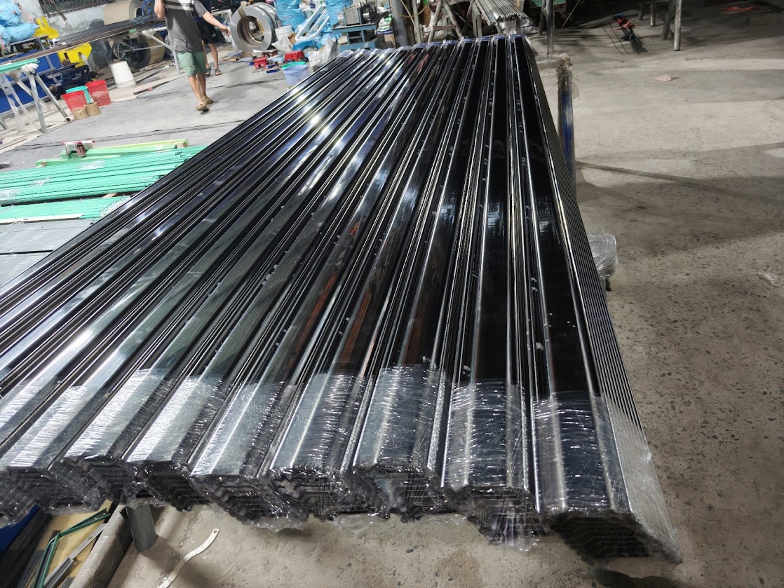 Xưởng cửa kéo Đồng Nai